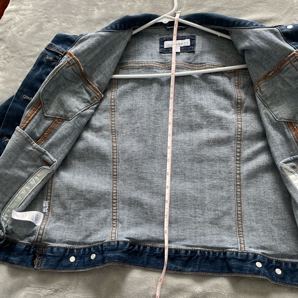 Medium wash jean jacket from loft like new - Picture 6 of 11